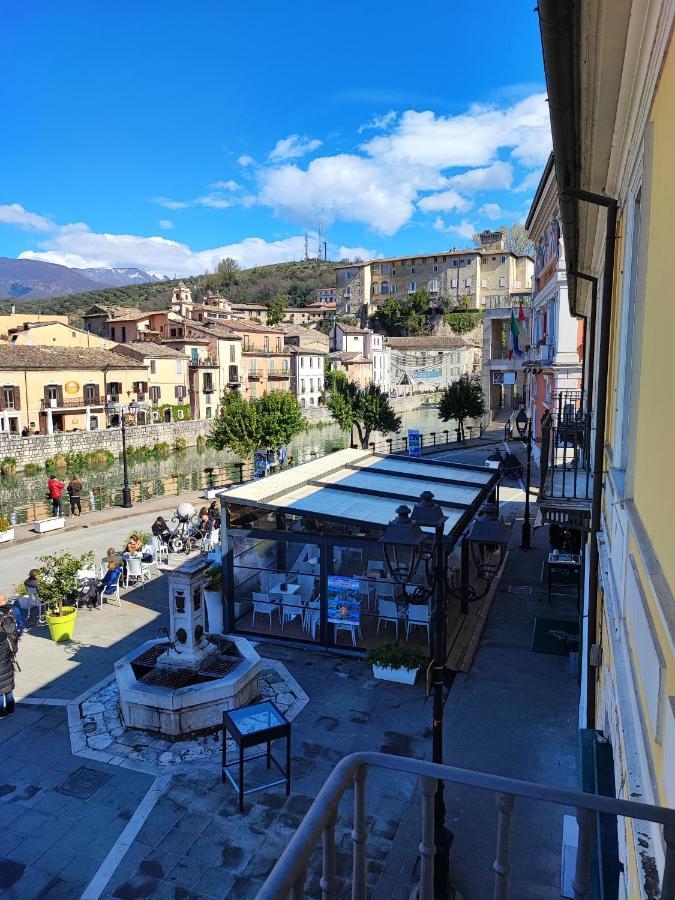 In Centro Rooms And Apartments Isola di Liri Exterior photo