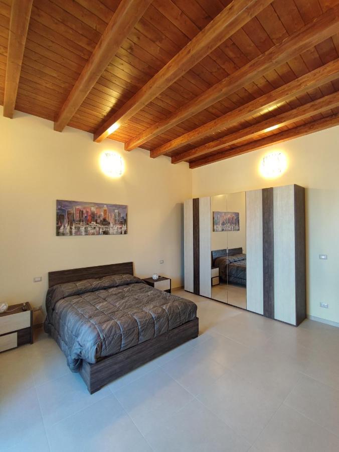 In Centro Rooms And Apartments Isola di Liri Exterior photo