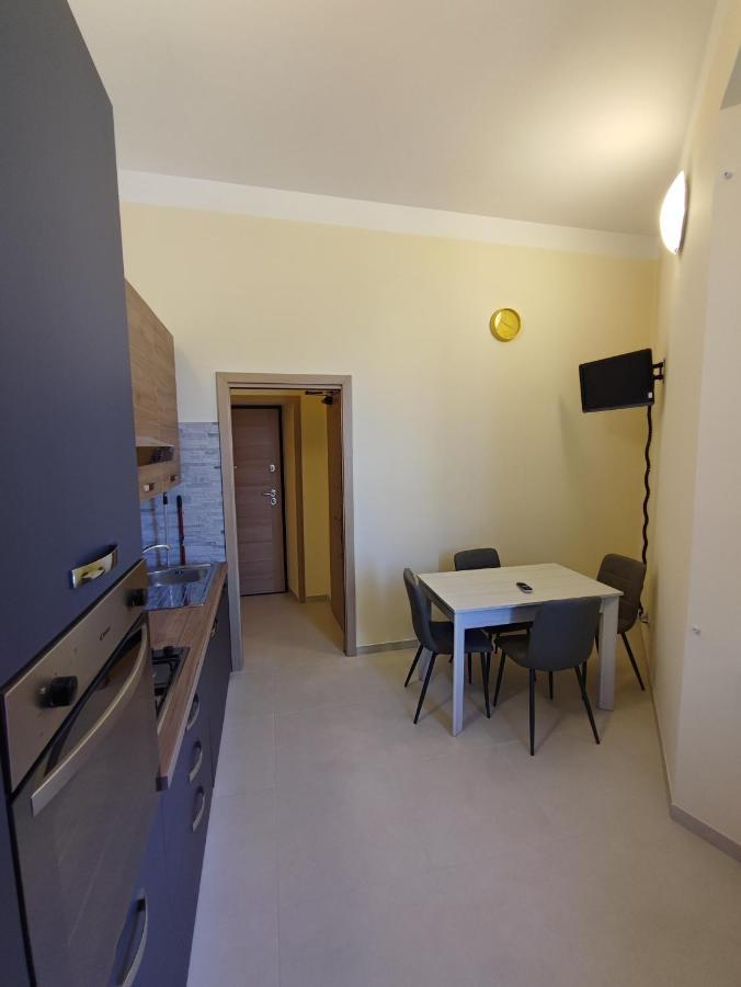 In Centro Rooms And Apartments Isola di Liri Exterior photo