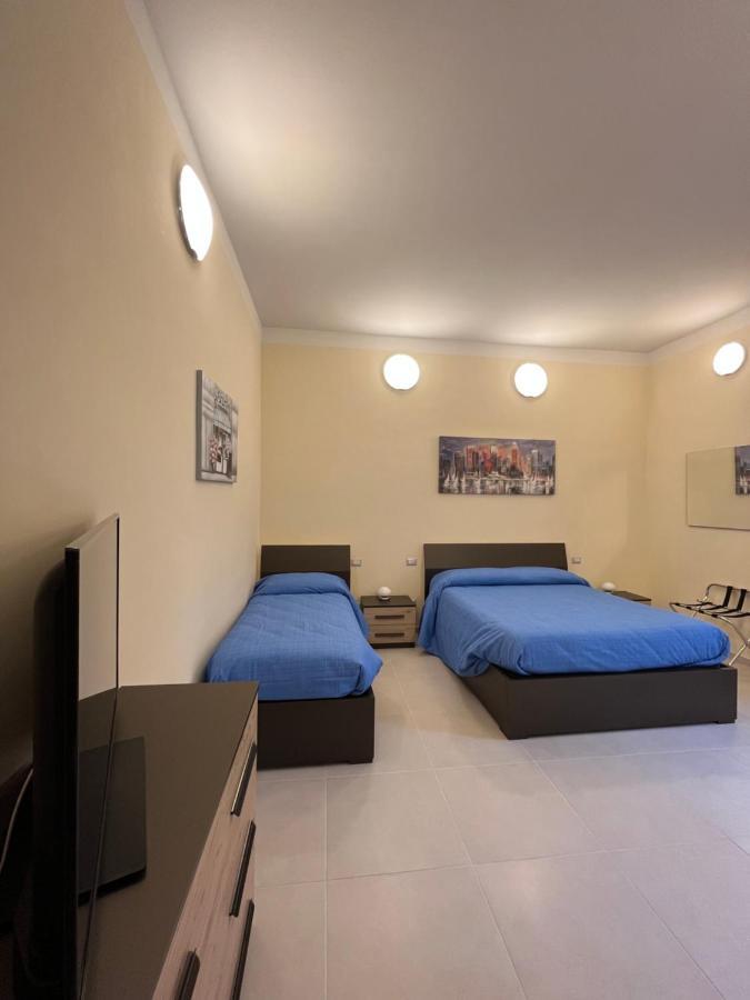 In Centro Rooms And Apartments Isola di Liri Exterior photo